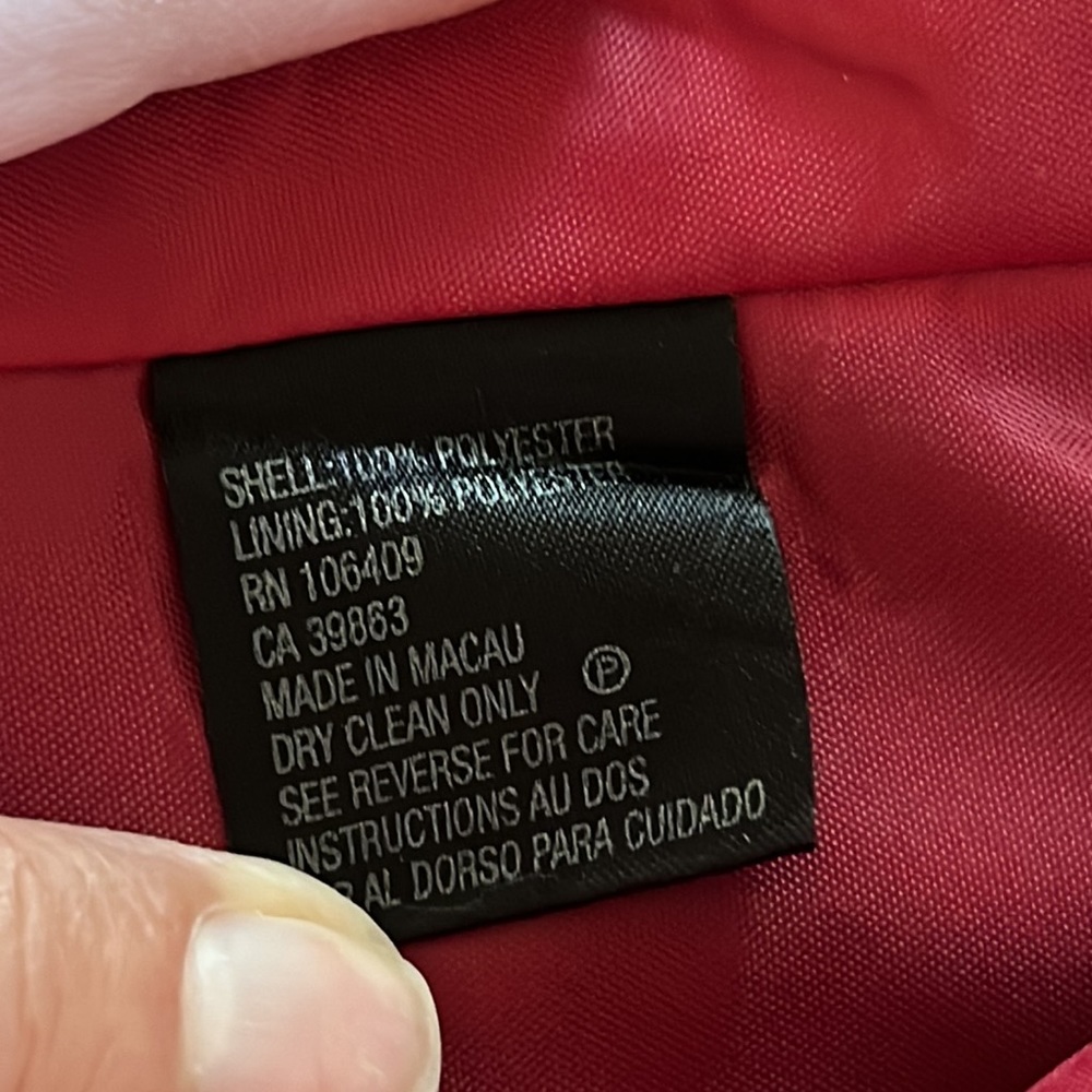 Tahari Arthur Levine Long sleeve Red Blazer  sz 6 - Picture 10 of 10